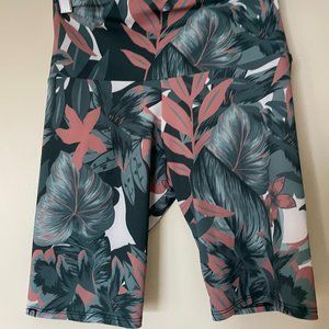 Onzie GREEN FLORAL Bike Shorts Sz S High Rise